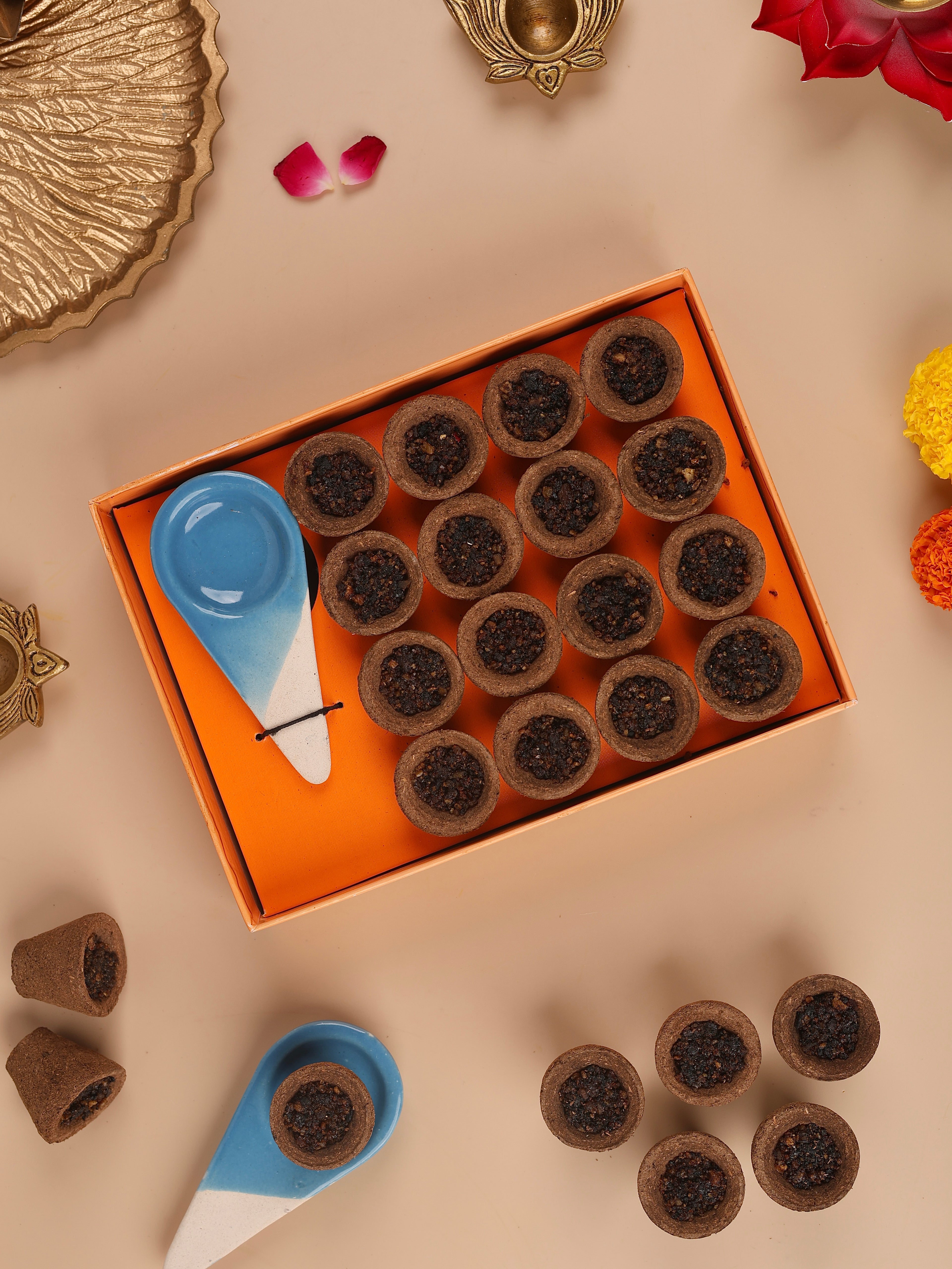 Chandan Sambrani Cups